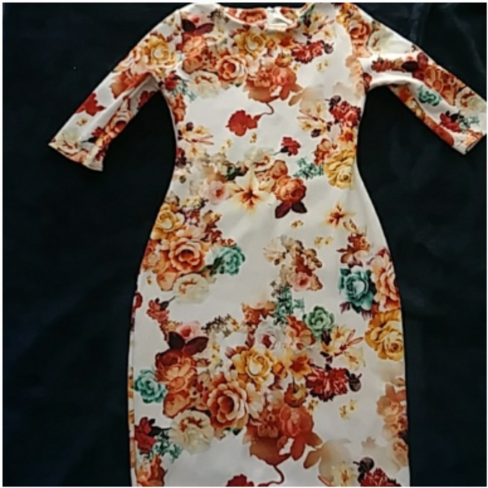 Flower pattern Shift Dress - Picture 4 of 7
